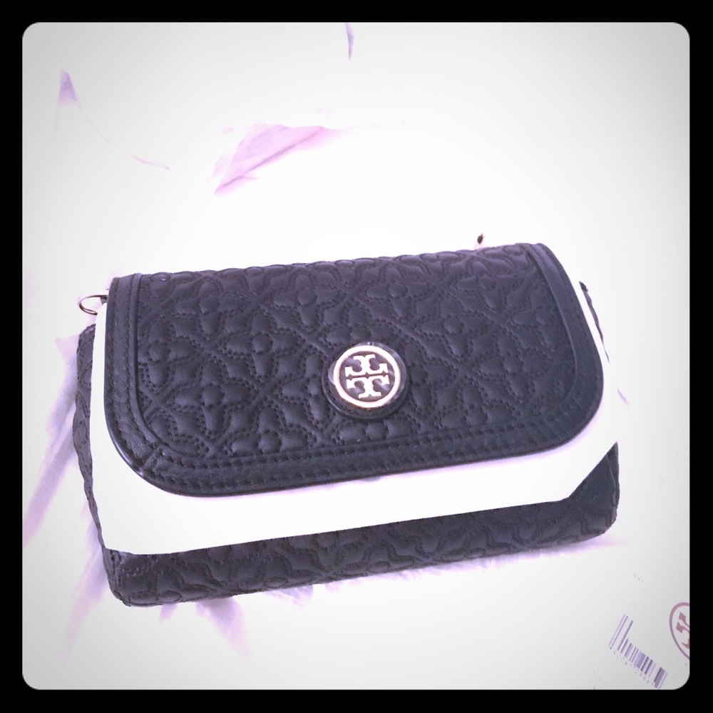 🆕Tory Burch- Bryant Quilted Small Crossbody